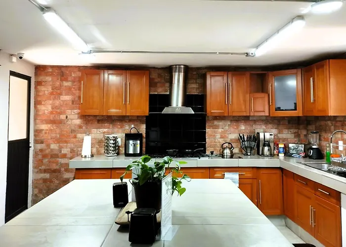 R10 Double At Itesm Cem Full Services, Shared-kitchen, Fridge ,laundry, Smart Tv, Parking, Balcony Apartment Mexico City