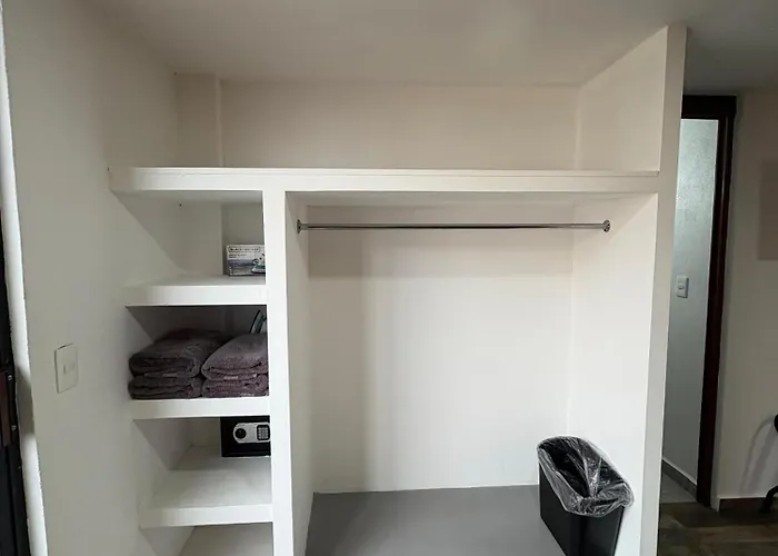 R10 Double At Itesm Cem Full Services, Shared-kitchen, Fridge ,laundry, Smart Tv, Parking, Balcony Apartment *