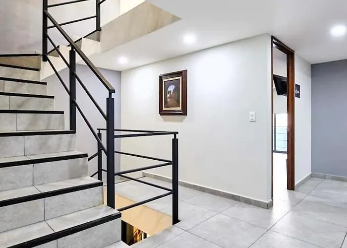 R10 Double At Itesm Cem Full Services, Shared-kitchen, Fridge ,laundry, Smart Tv, Parking, Balcony Mexico City